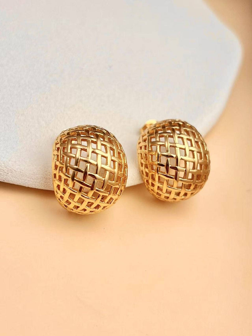 Boucles d'oreilles en maille tressée sculpturale brillante