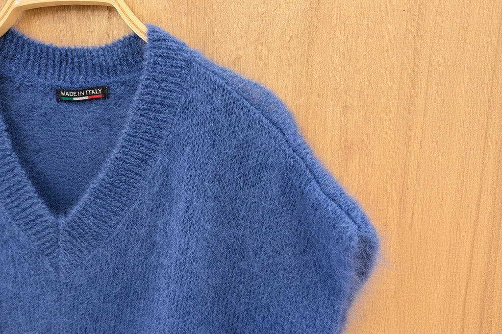 Pull Sans Manches Col V en Kid Mohair -Bleu Jean
