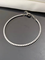 Charger l'image dans la visionneuse de galerie, Bracelet rivière cristal fin acier inoxydable doré élégant : Argent