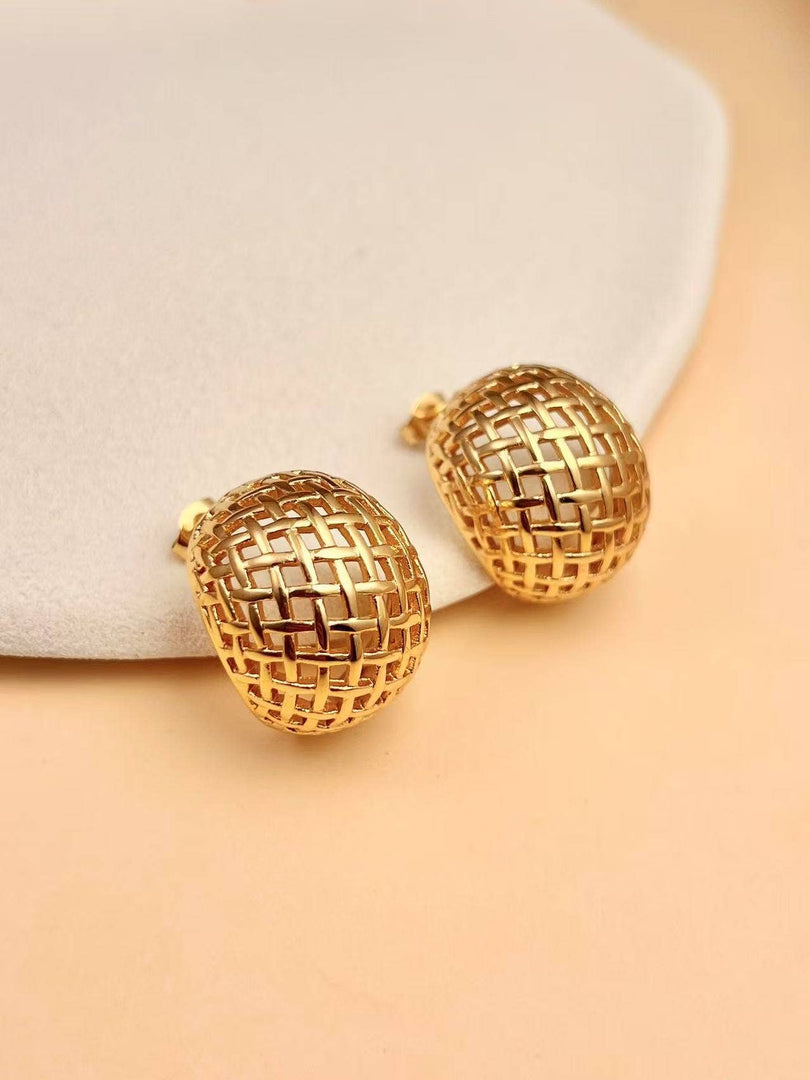 Boucles d'oreilles en maille tressée sculpturale brillante