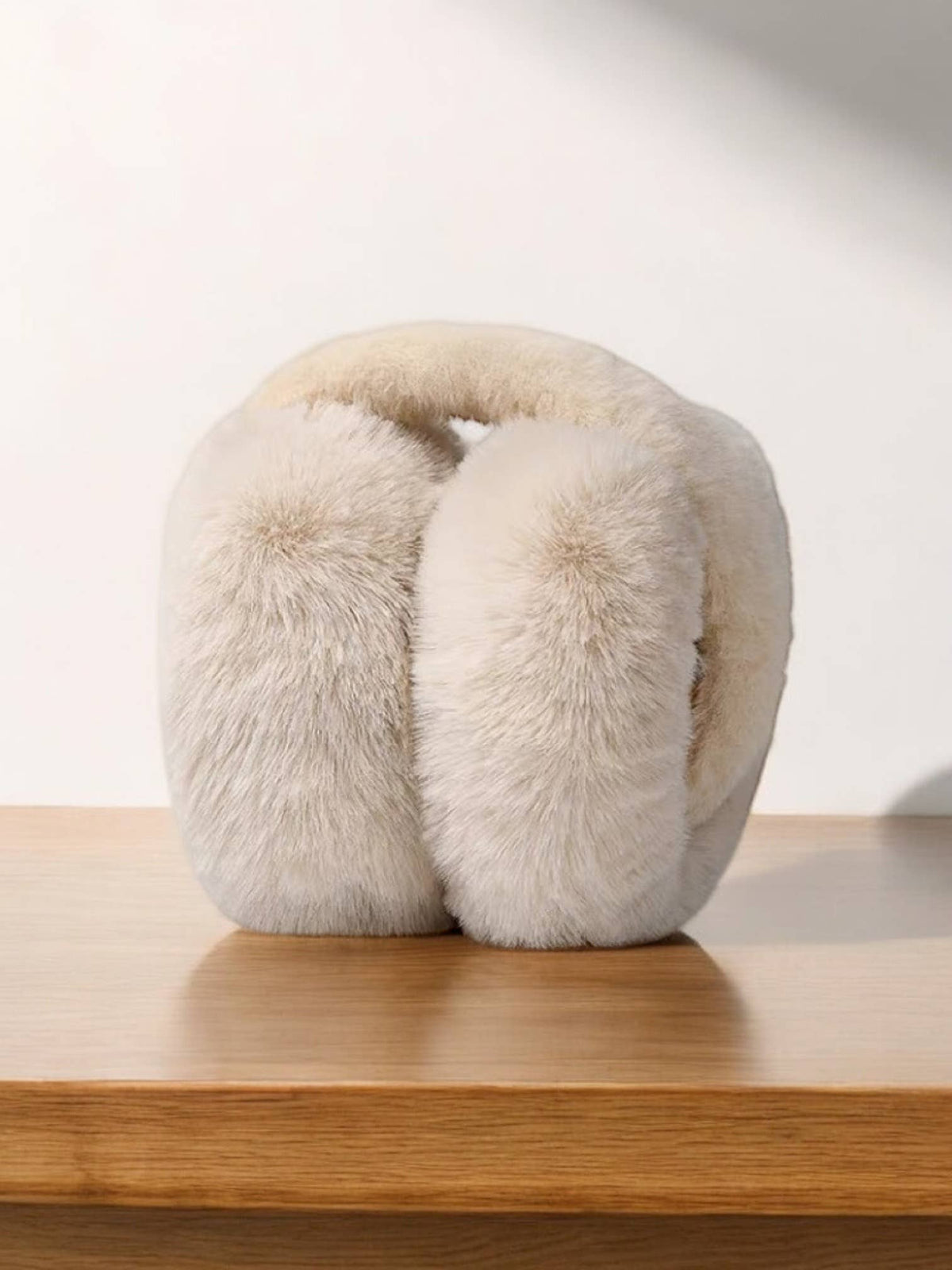 Cache-oreilles en fausse fourrure Beige